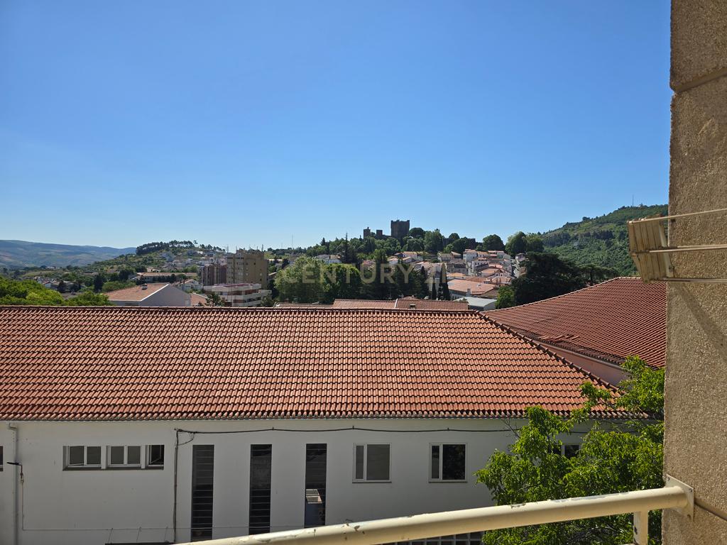 Apartamento T3 + 1 em Bragança - Image 21