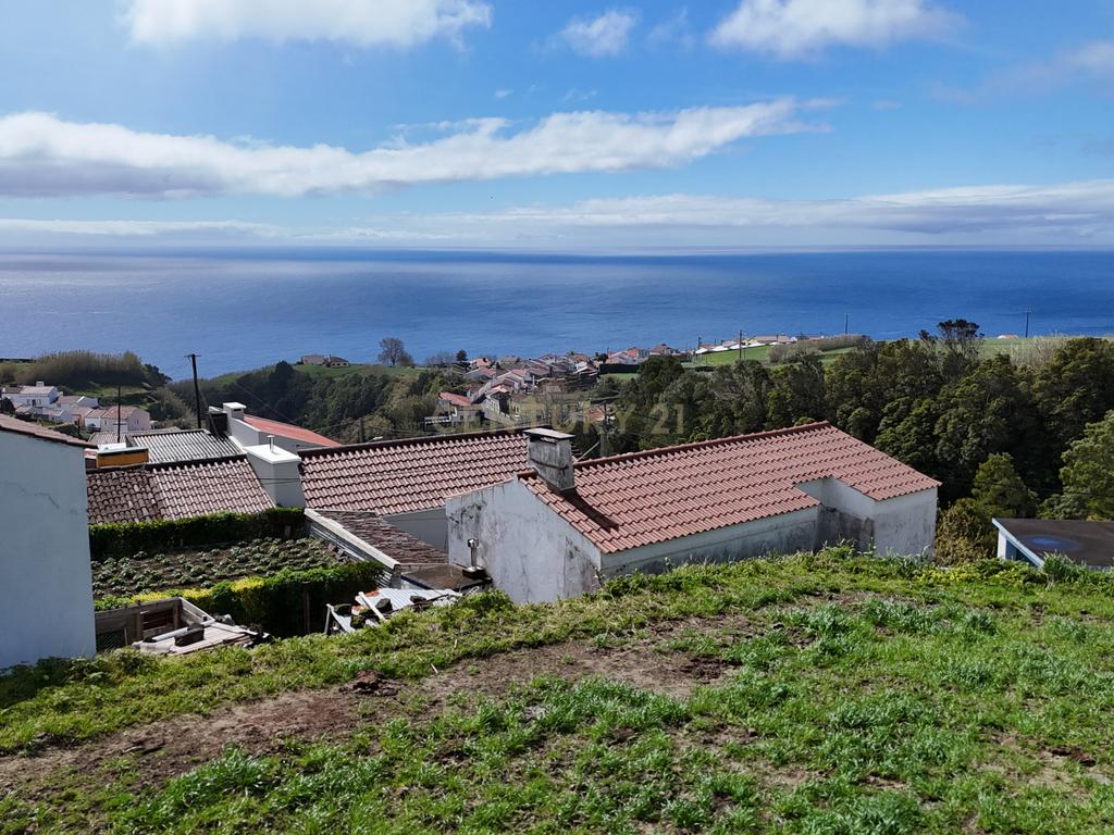Terreno Urbanizável com Vista Mar e Elevado Potencial Construtivo - Vila Franca do Campo - Image 7