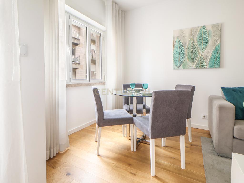 Apartamento T1 para arrendar   nas Avenidas Novas, Lisboa - Image 1