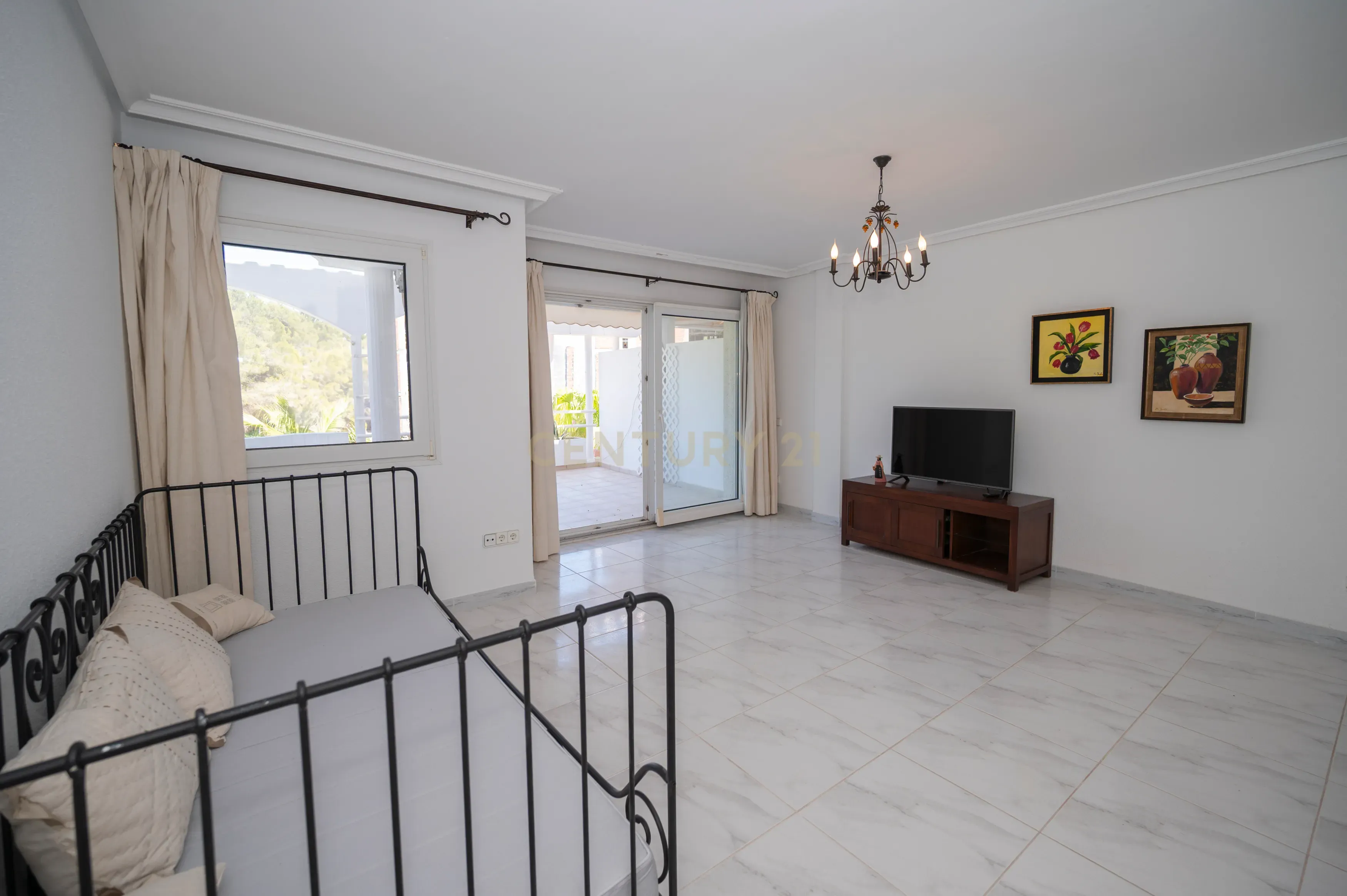 Acolhedor Apartamento na Urbanização Turmalina, Santa Eulalia – Ibiza - Image 4