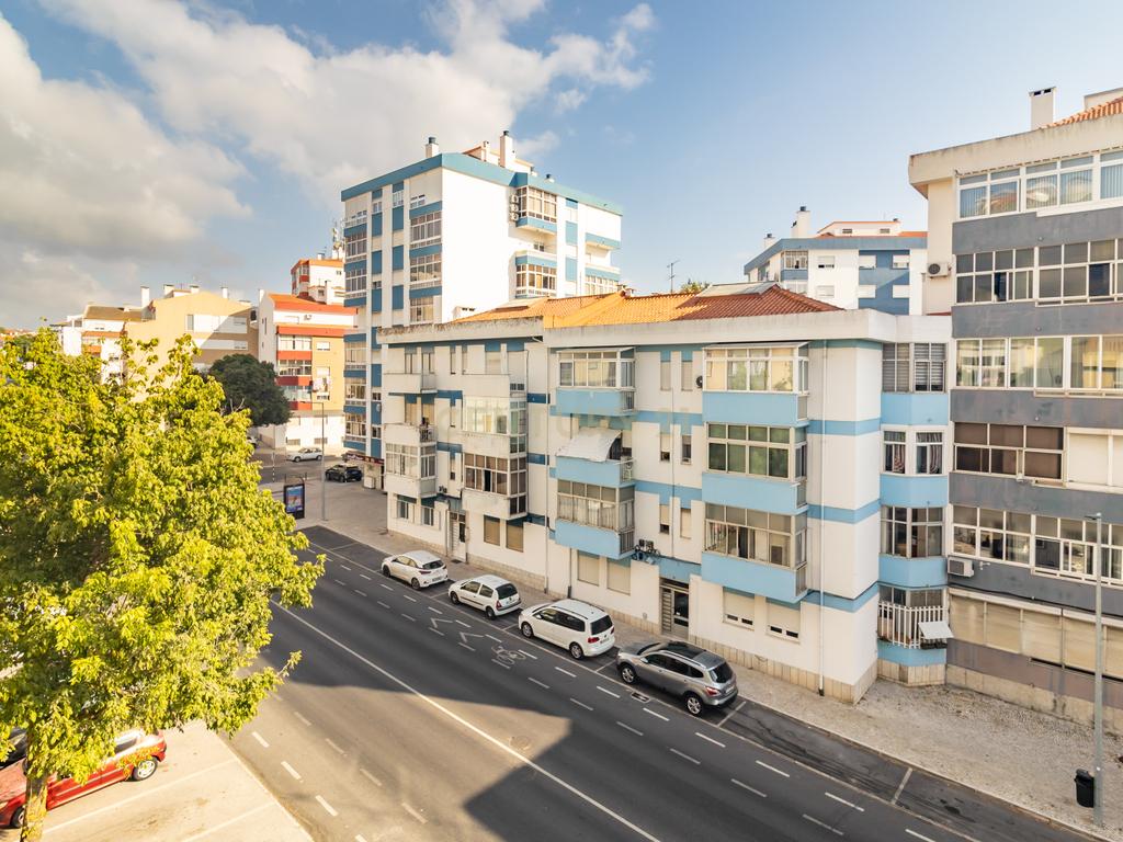 Apartamento T3 em Amora, Seixal - Image 49