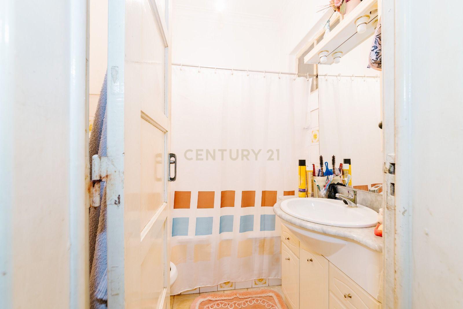 Fotografia 7 de T2 Totalmente Remodelado para venda em Sacavém, Loures
