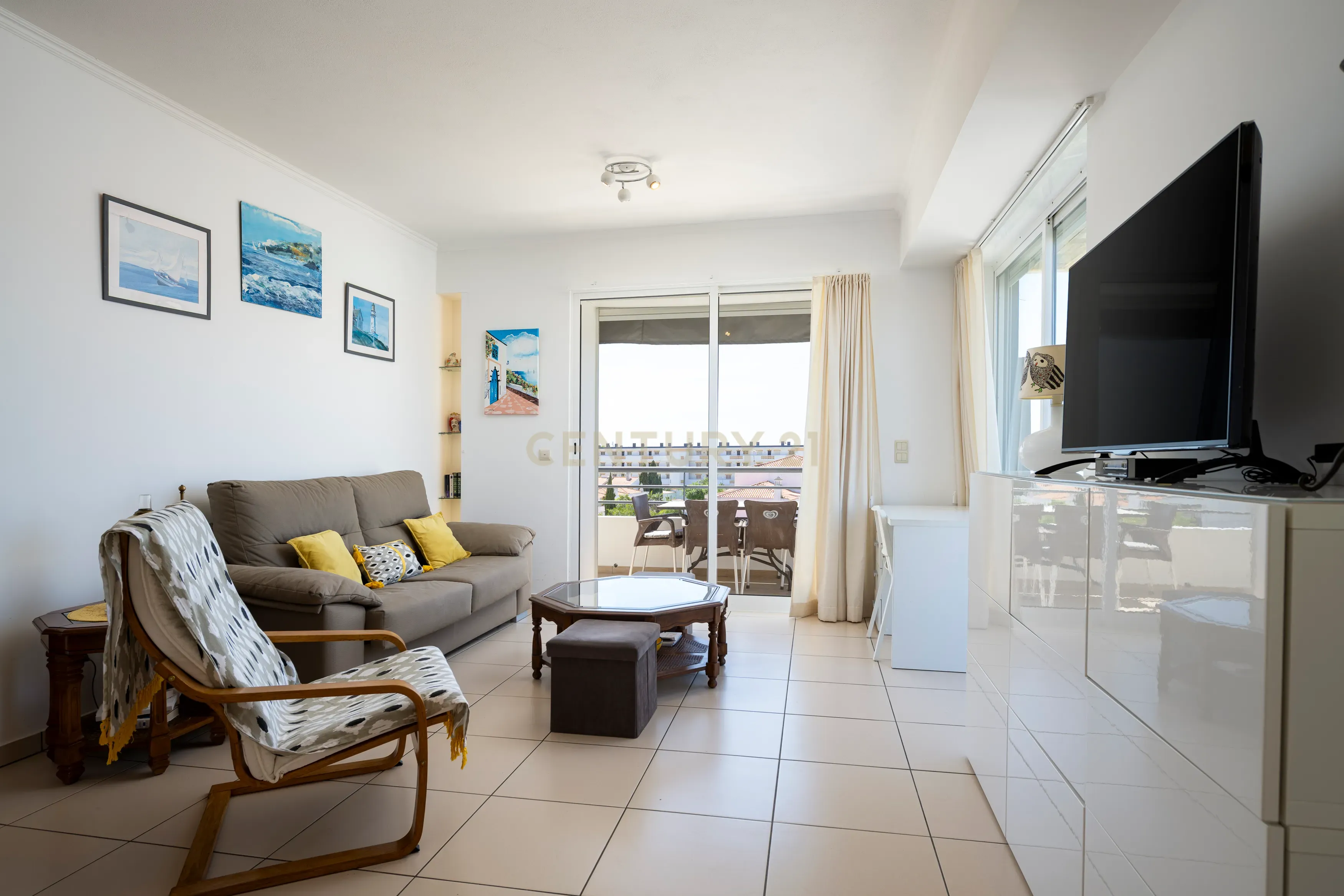 Fotografia 6 de Duplex T2 com Garagem Box – Edf.Santa Eulália Praia, Albufeira