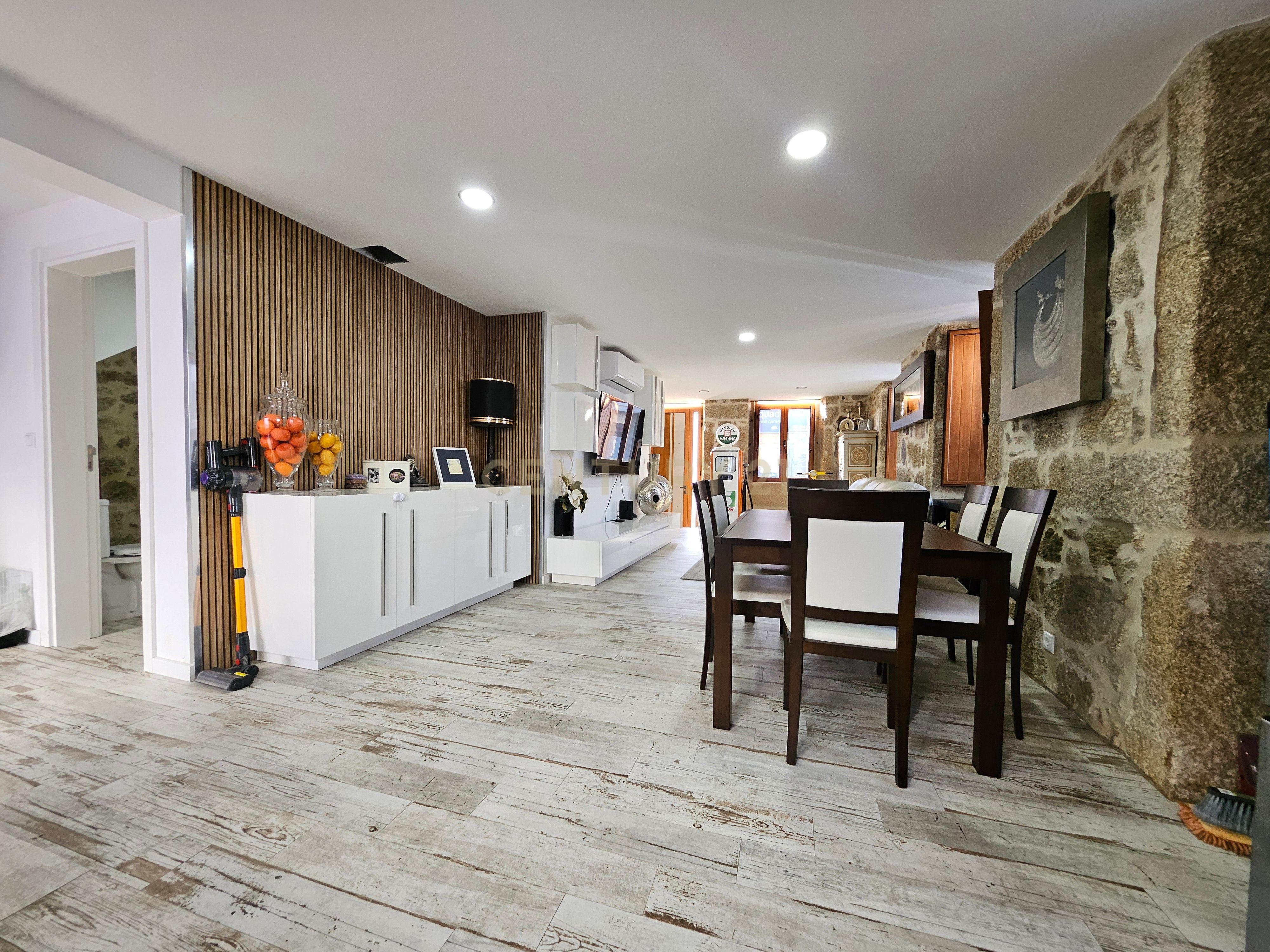 Fotografia 5 de Moradia T3 Renovada no Coração de Castelo Branco