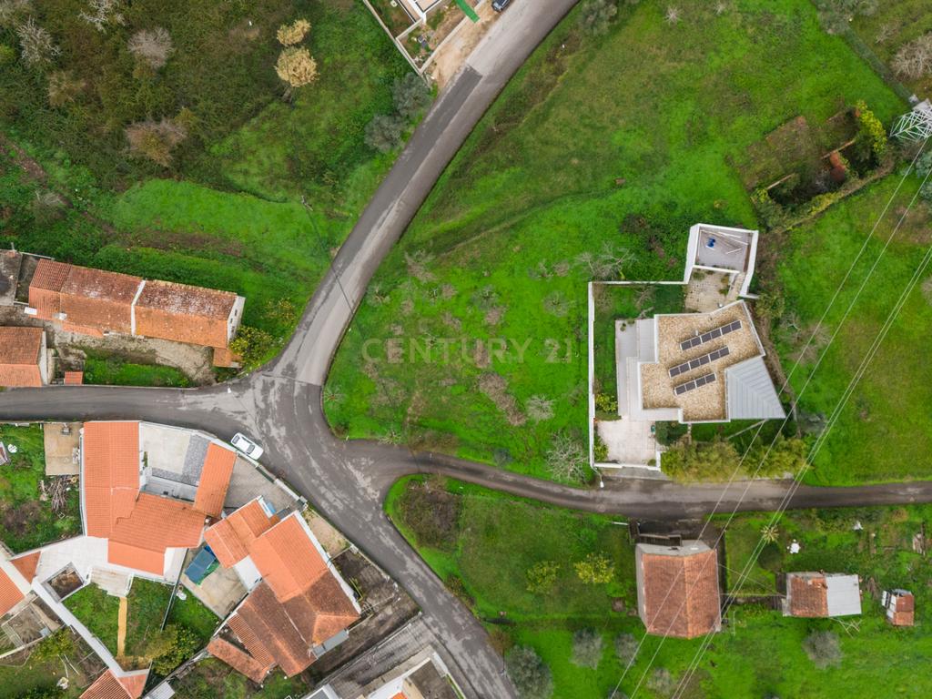 Venda | Terreno panorâmico para construção com 800m2 em Marco dos Pereiros, Coimbra - Image 7