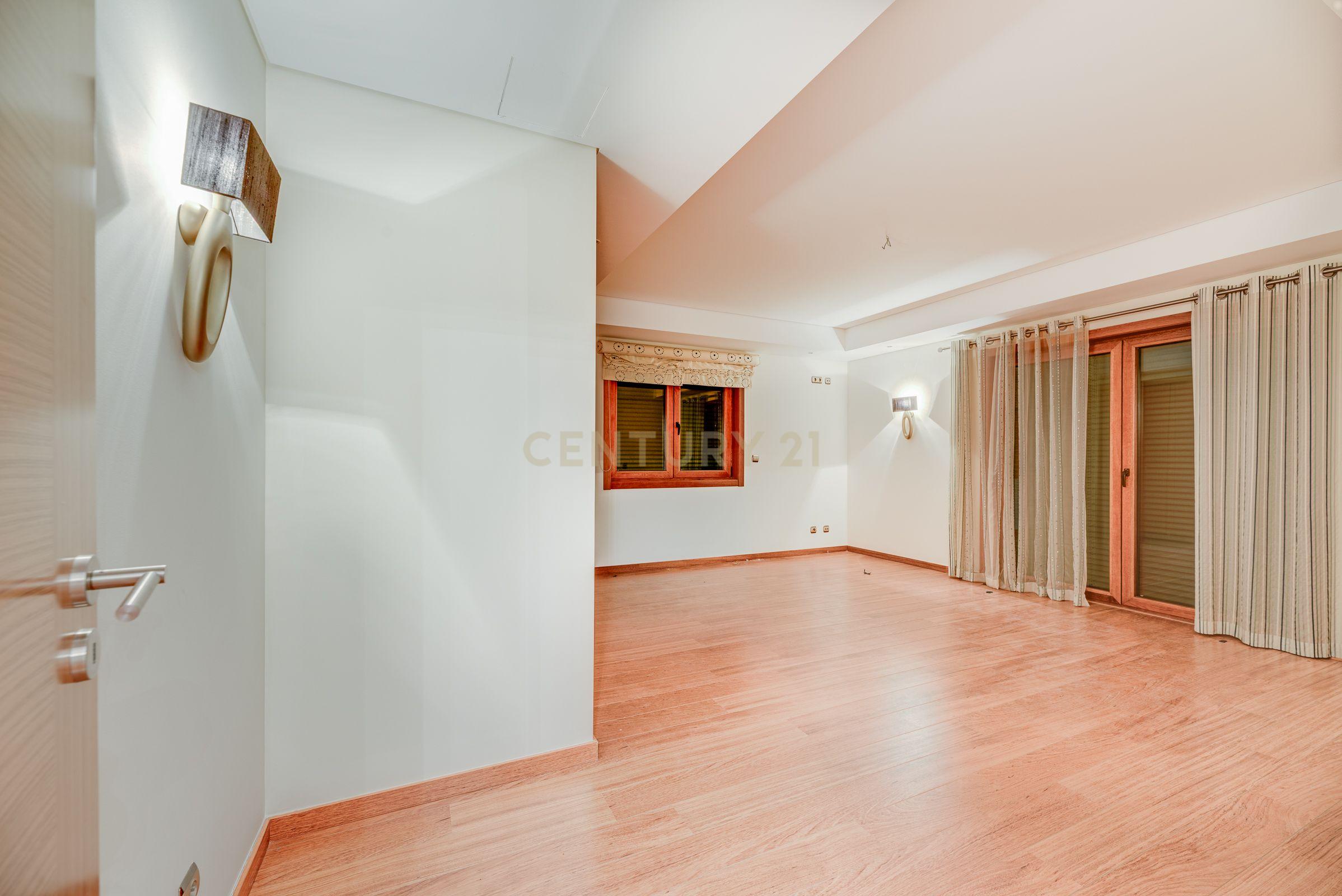 Moradia T7 de sonho! - Image 44