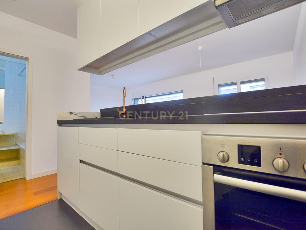 Apartamento T0 Parque das Nações - Image 11
