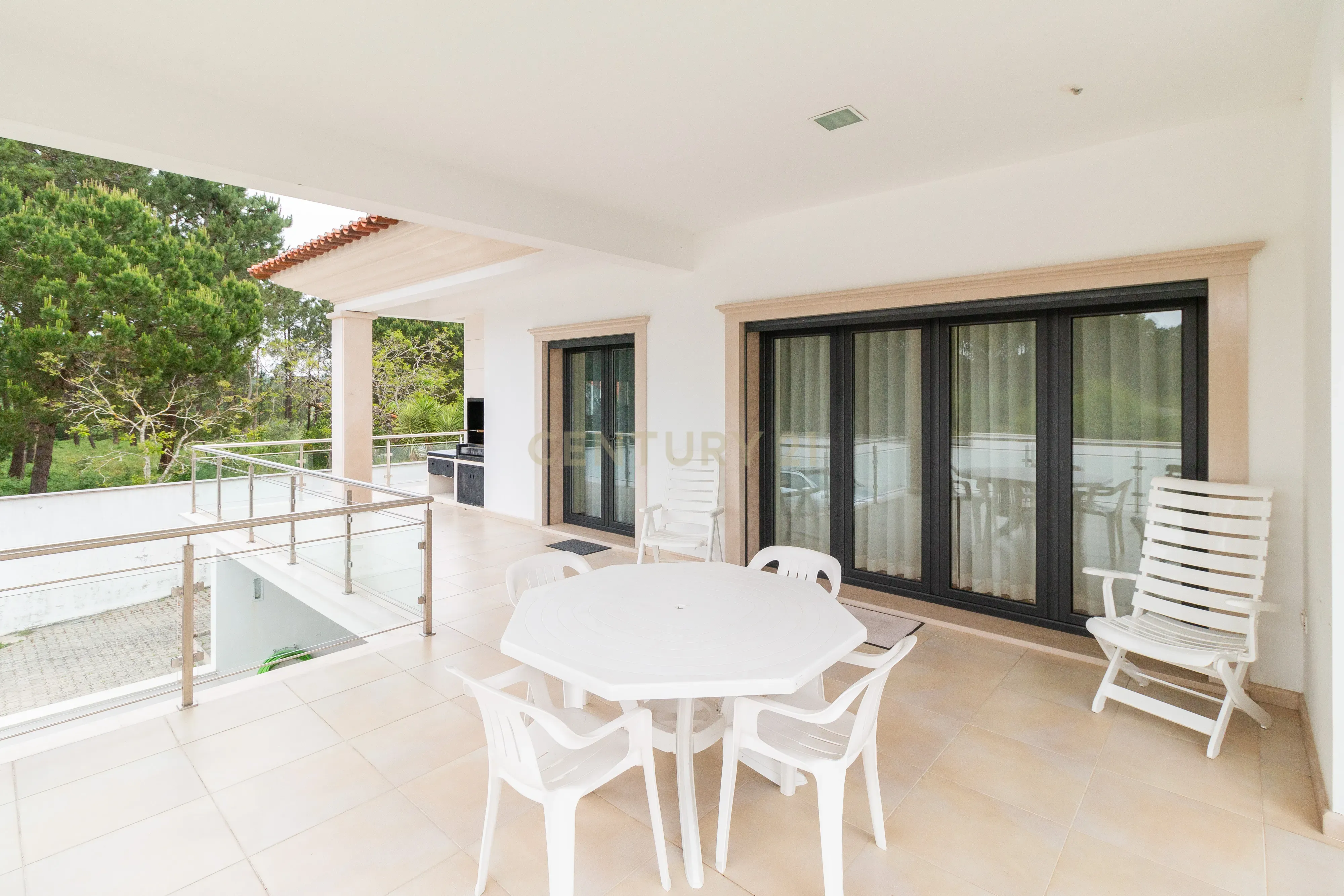 Excelente Moradia T5 terrea - Image 14