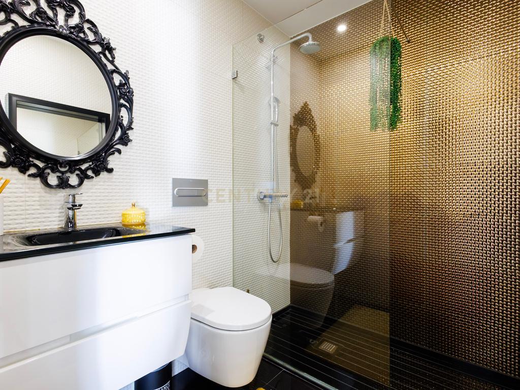 Moradia Moderna com Piscina e Acabamentos de Excelência na Marisol - Image 17