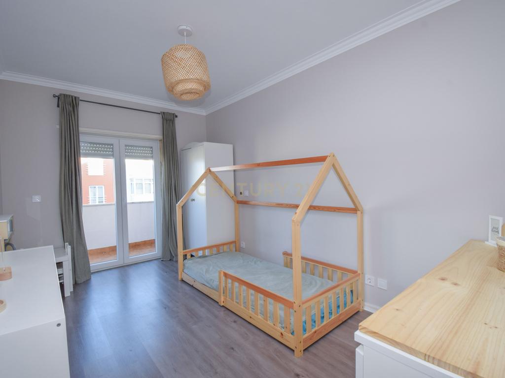 Apartamento T3 com garagem, em São Domingos de Rana, Cascais, - Image 19
