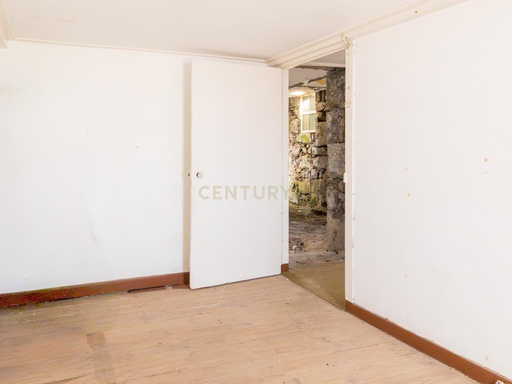 Casa para Recuperação em São Mateus, Santa Cruz da Graciosa - Image 33
