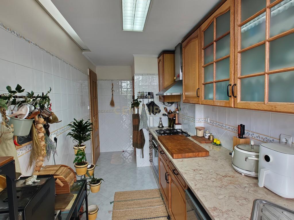 Apartamento duplex T3 + 2 em Queluz - Image 1