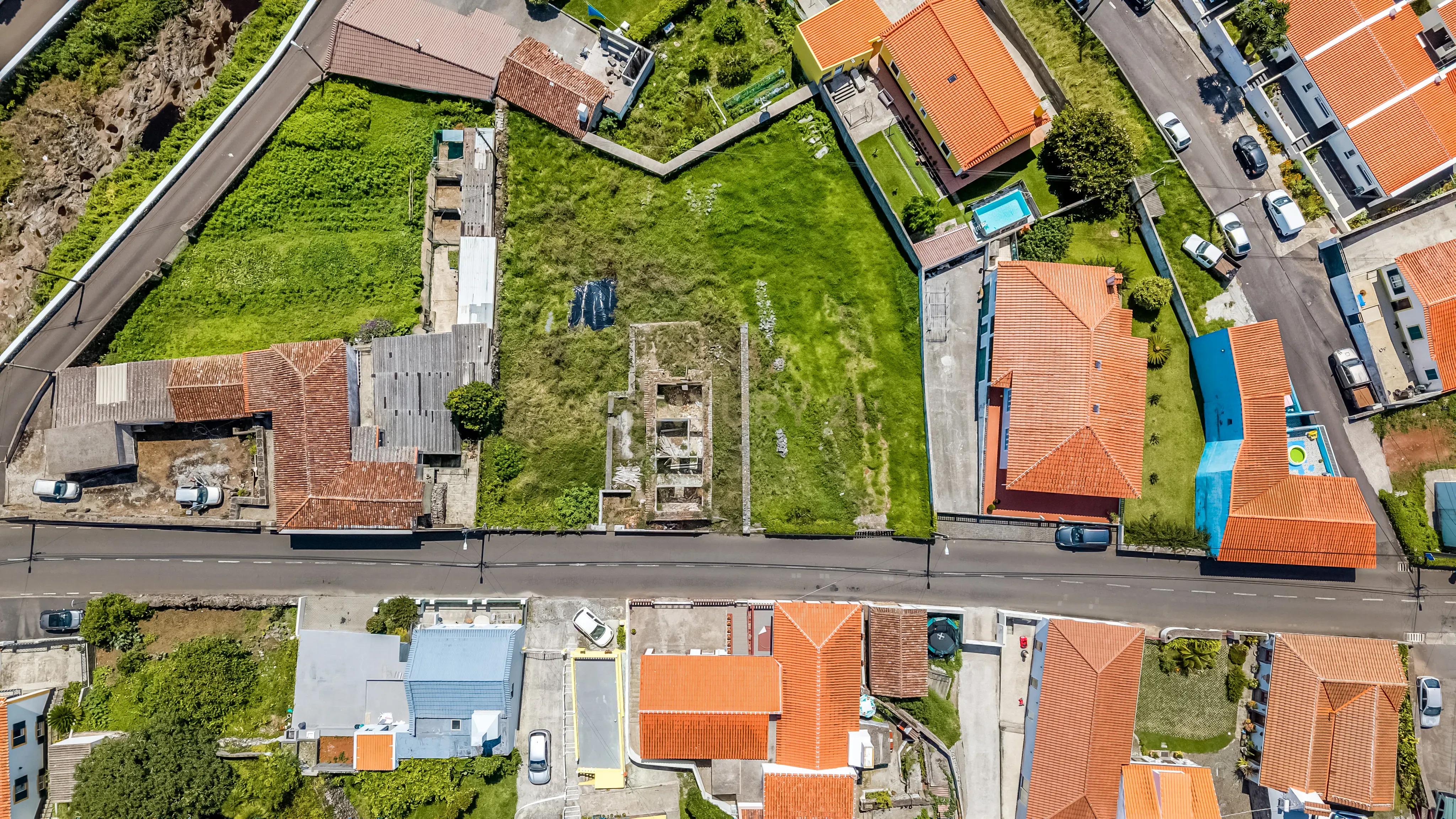 Fotografia 3 de Terreno Urbano com Vista Mar | São Bartolomeu