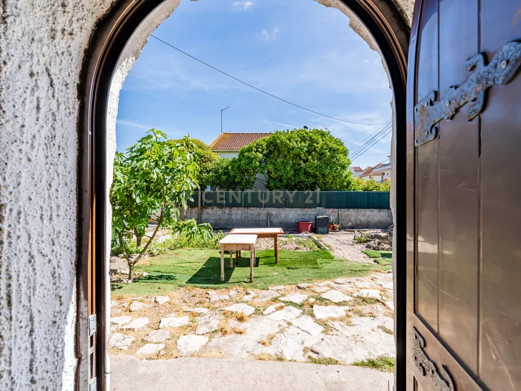 Moradia em lote de 535m² | Fernão Ferro - Image 24