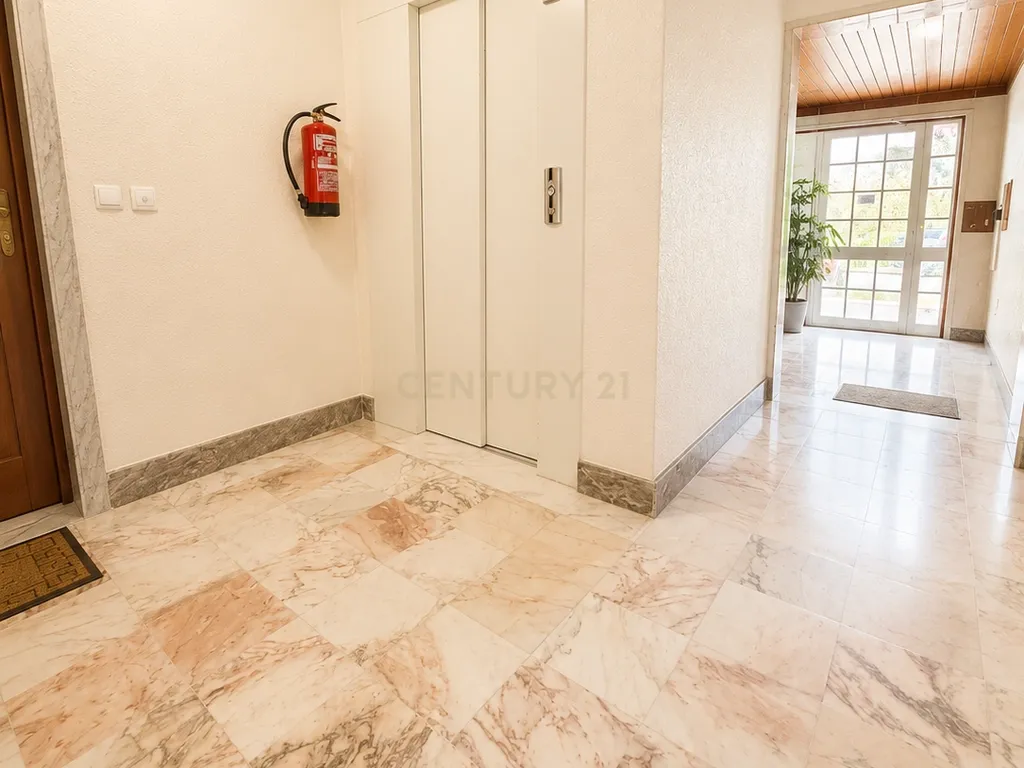 Apartamento T2 com Parqueamento | Rio de Mouro | Casais de Mem Martins - Image 34