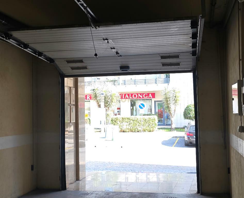 Garagem tipo box - Centro de Vialonga - Image 4