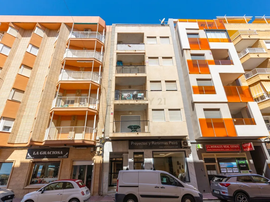 Apartamento com terraço e vista mar a apenas 80 metros da praia de La Mata - Image 31