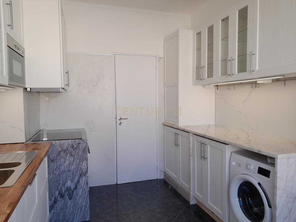 Apartamento Moderno T3 em Carnaxide / Oeiras com Ar Condicionado e Elevador - Image 23