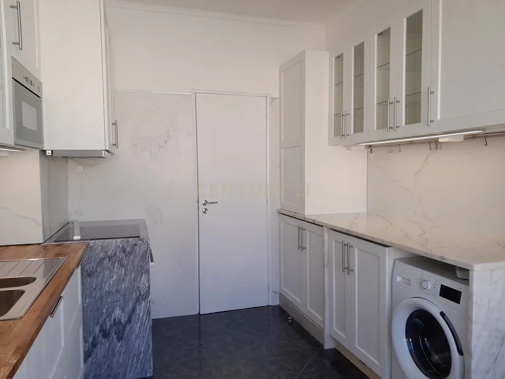 Apartamento Moderno T3 em Carnaxide / Oeiras com Ar Condicionado e Elevador - Image 23