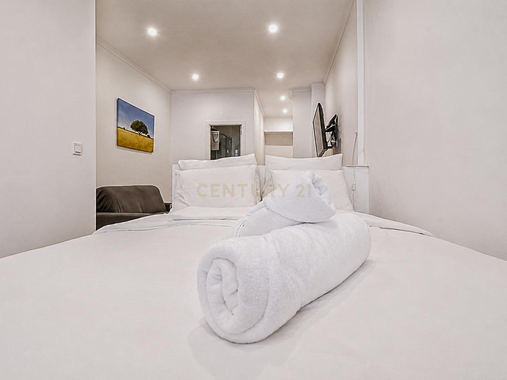Apartamento T0 mobilado e equipado - Image 14