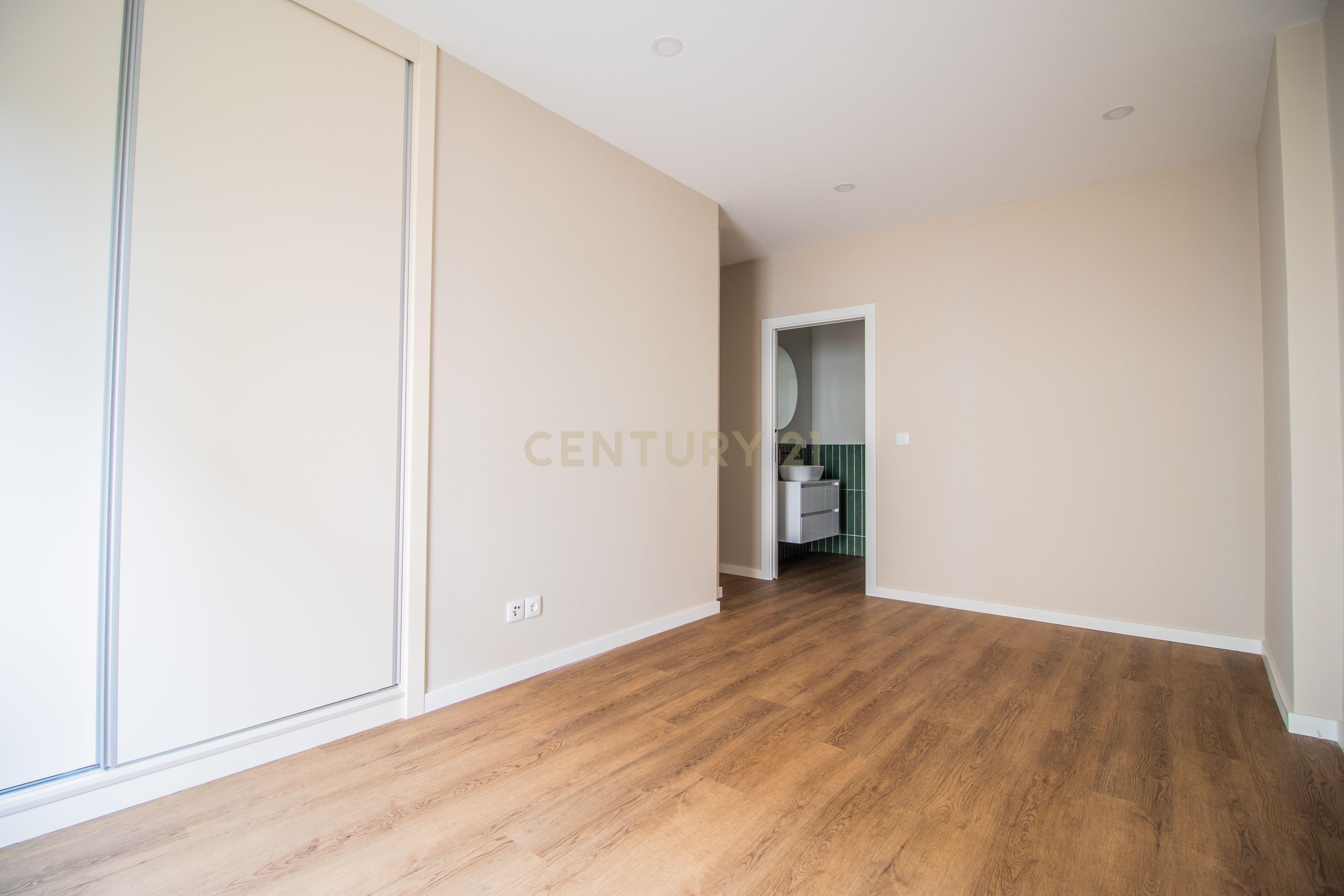 Fotografia 12 de Apartamento T2 remodelado na Praia de Quiaios