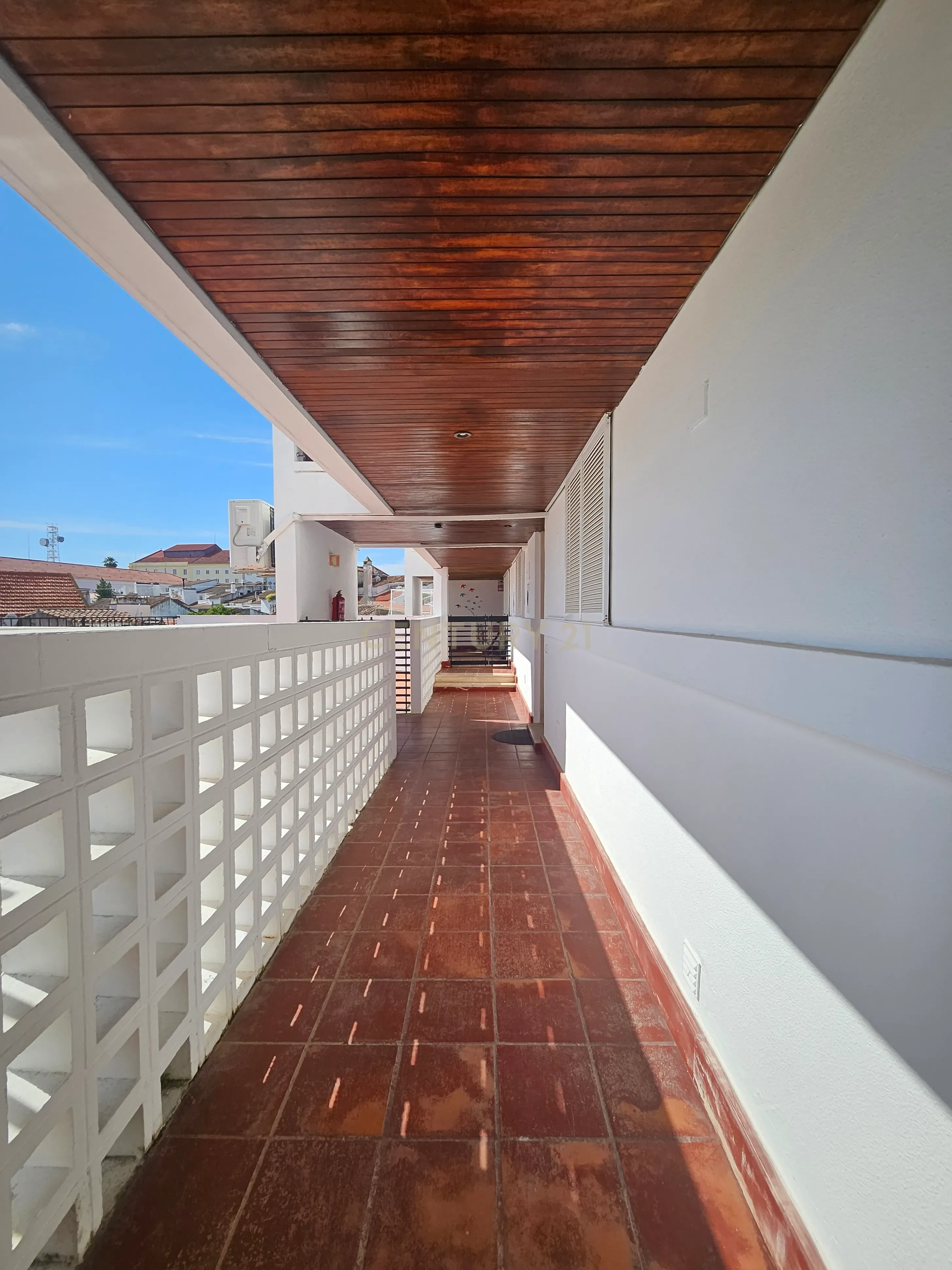 Apartamento T3 com terraço e garagem Condomínio Santa Catarina, Centro Histórico de Évora - Image 23