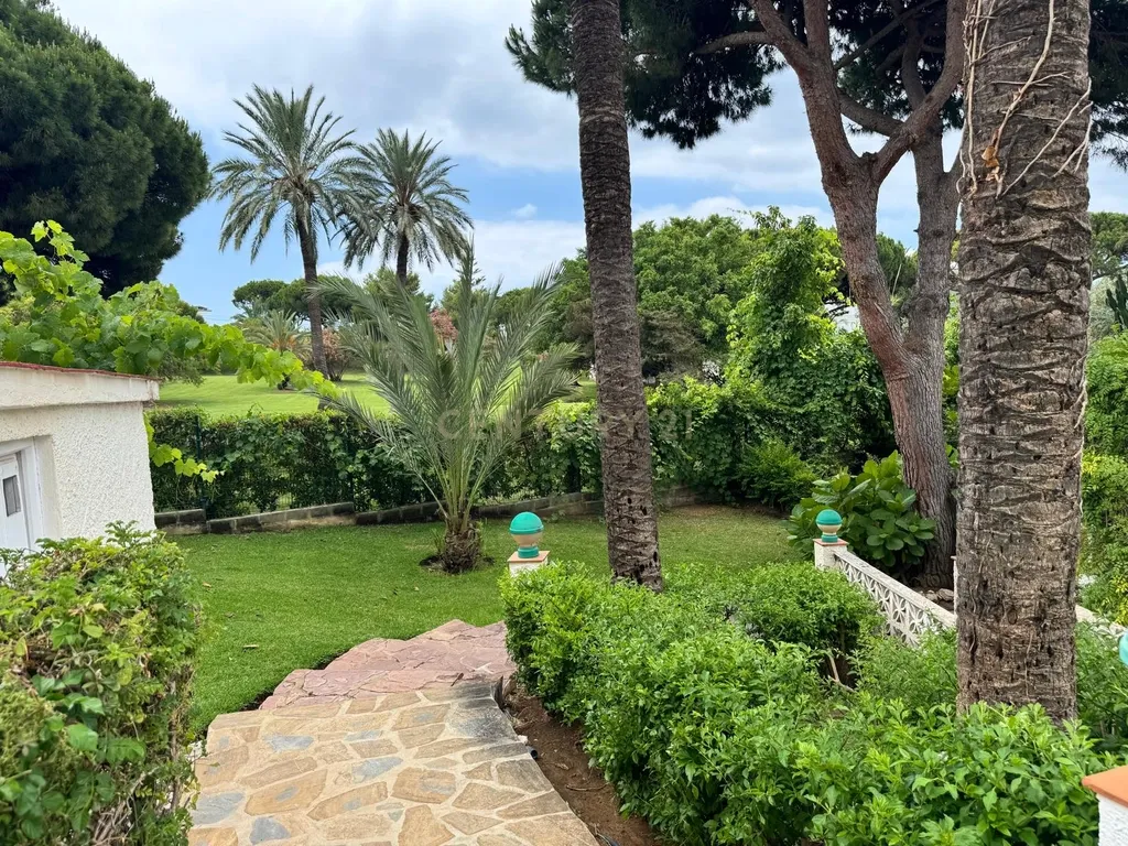 Estúdio com Licença Turística – Marbella - Image 16