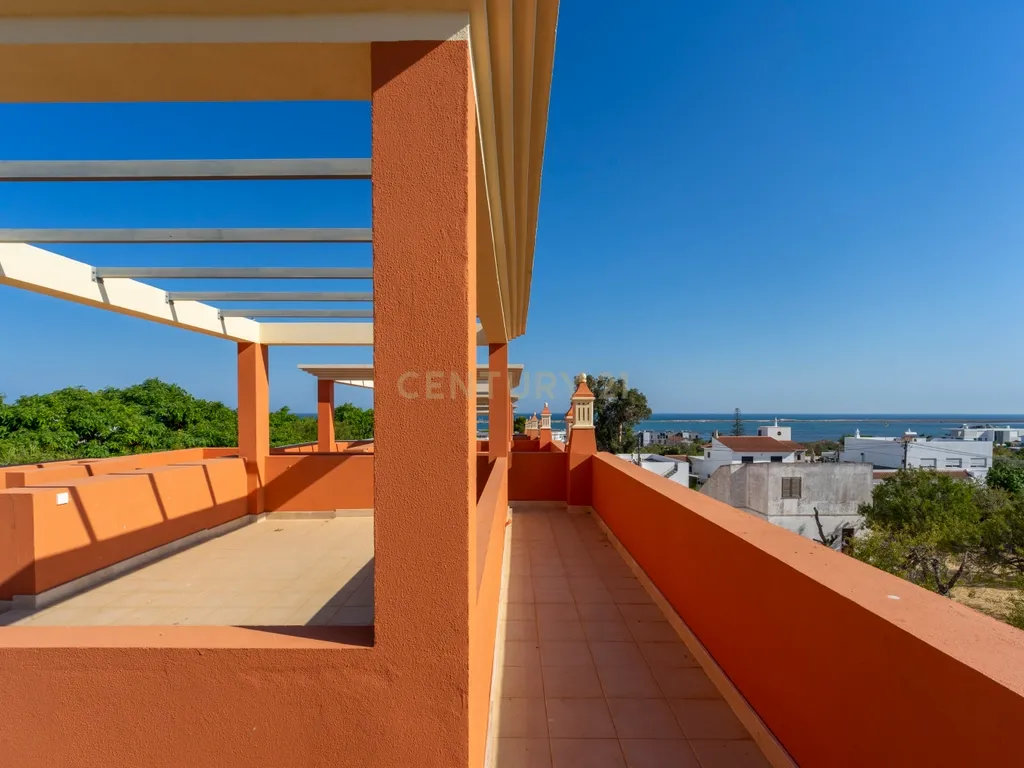Moradia T3 com Piscina e Vista Mar - Fuzeta, Olhão - Image 33
