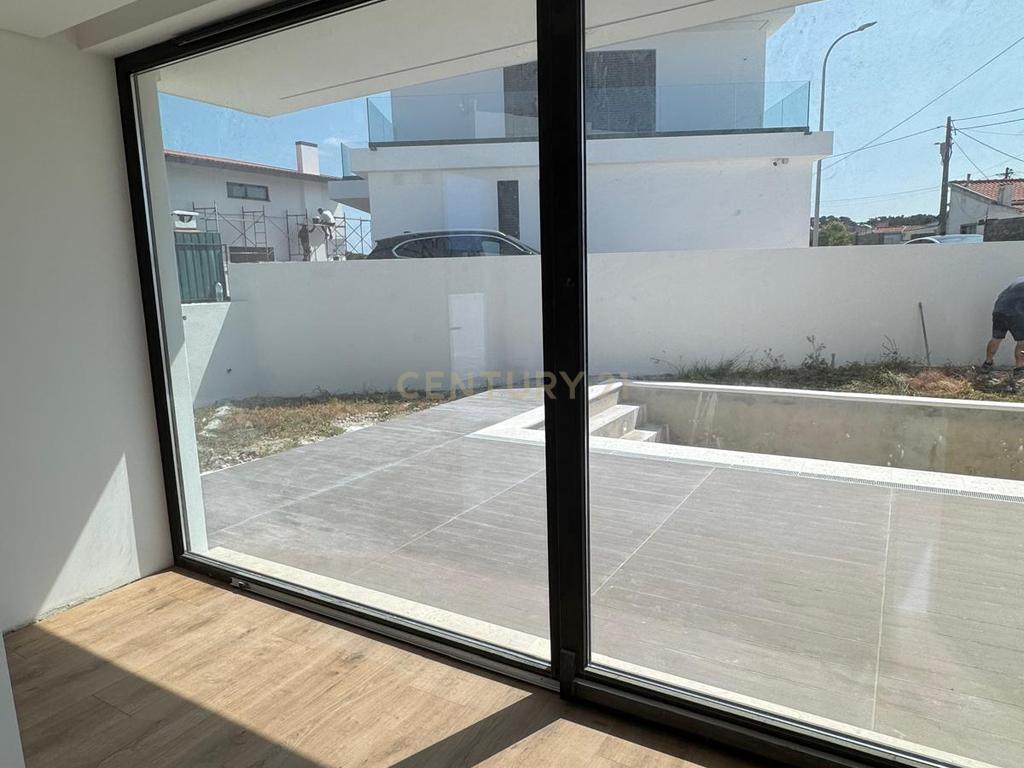 Moradia de Luxo T4 com Piscina - Sintra/Magoito - Image 3