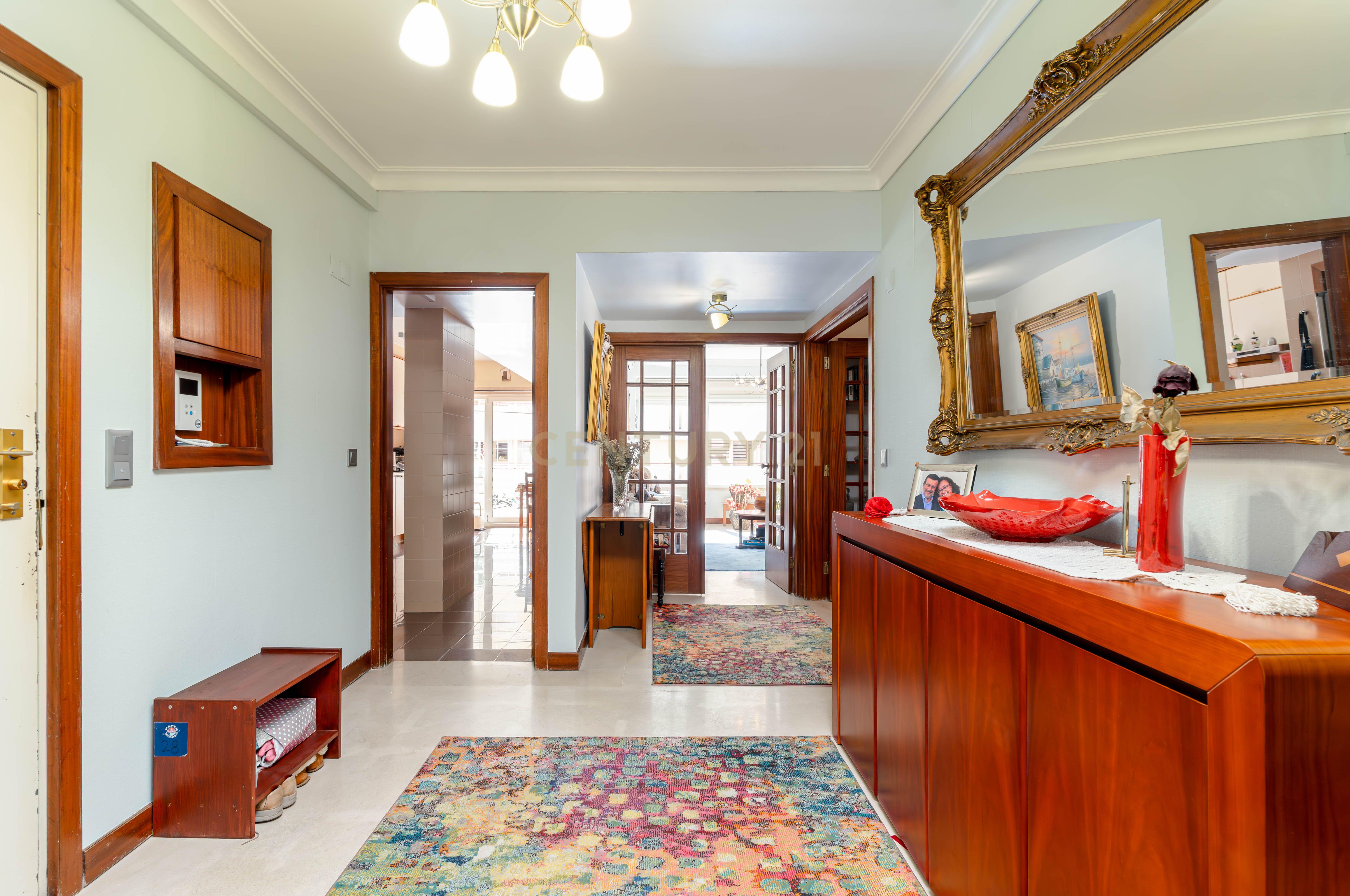 Apartamento Exclusivo T5 em Telheiras perto do Metro - Image 2