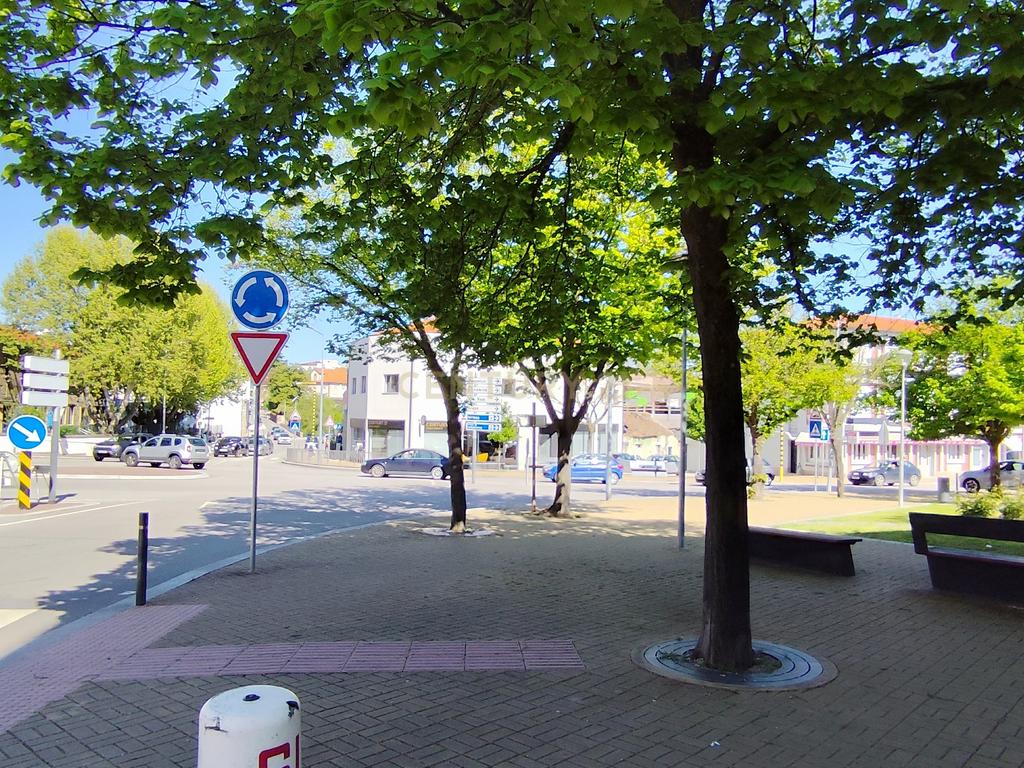 Apartamento quase novo, no centro da cidade de Chaves - Image 25