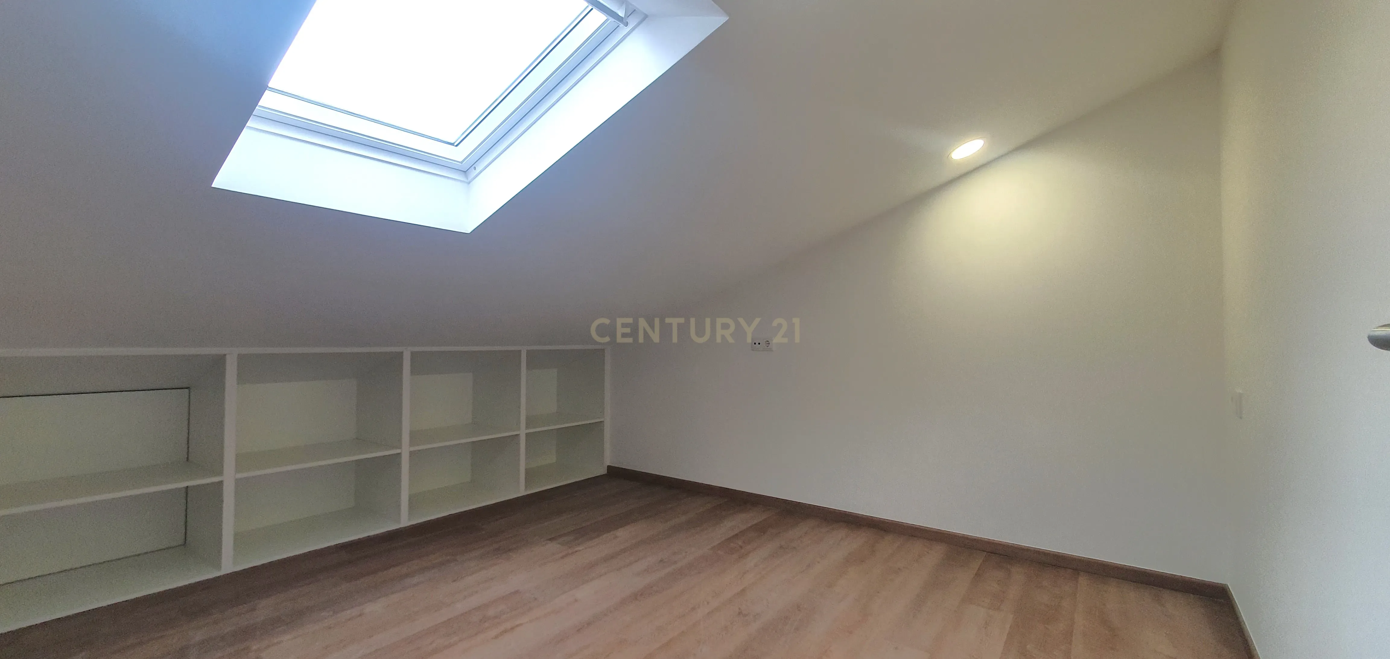 Apartamento T3+2 no Centro da Cidade - Image 14