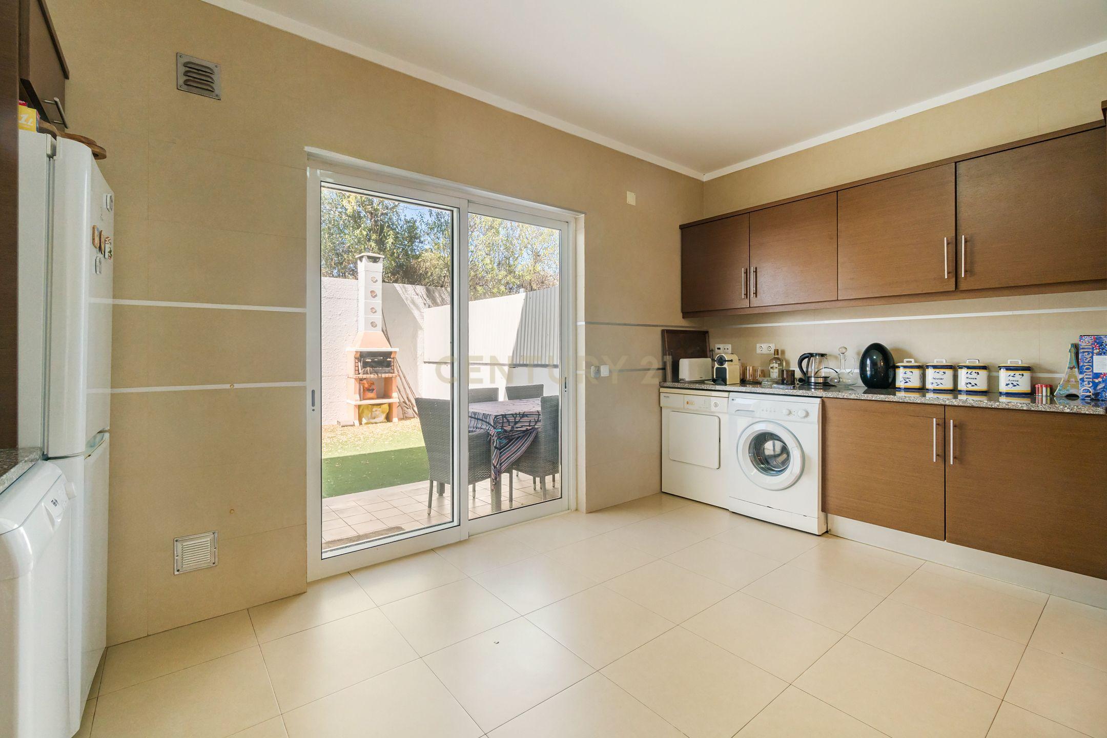 Casa Moderna em Alcantarilha, Silves - Perto da Praia e Golfe - Image 10