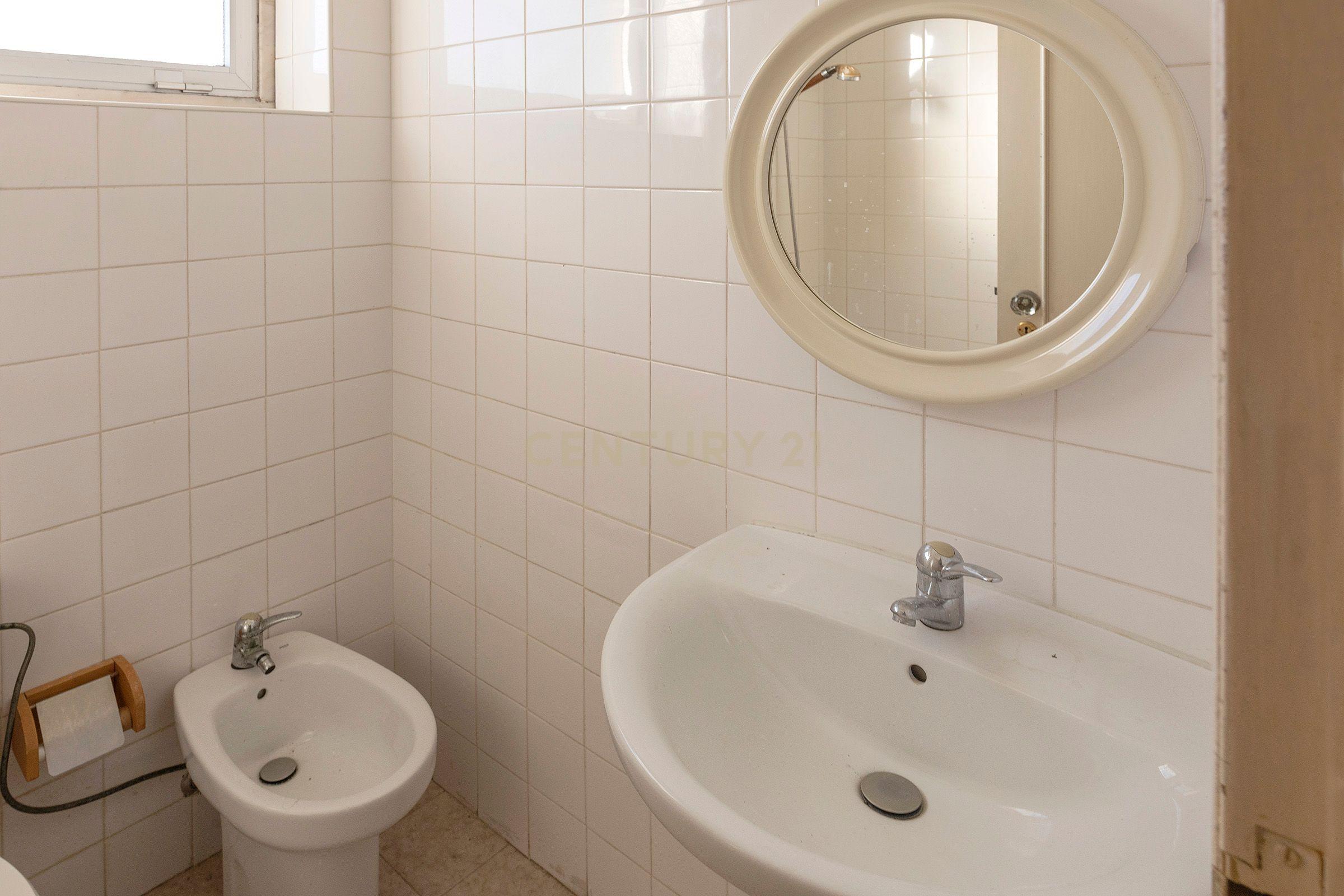 Apartamento T6 | Último Andar | 226m² | Quinta das Palmeiras, Oeiras - Image 16