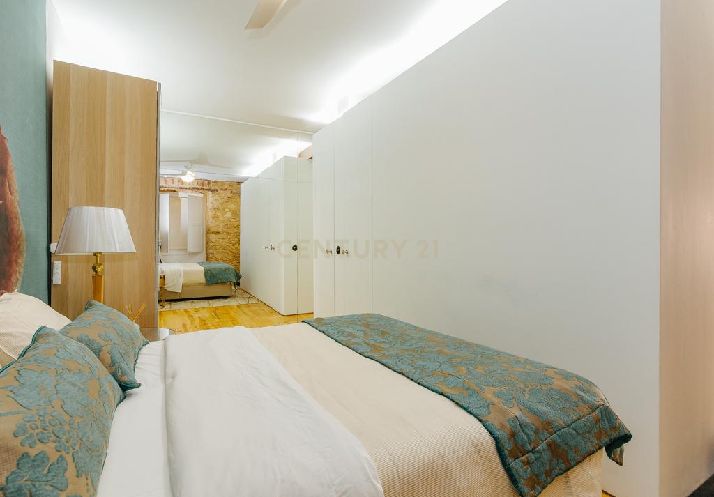Apartamento T1 cheio Charme na Infante Santo – Conforto e Modernidade - Image 14