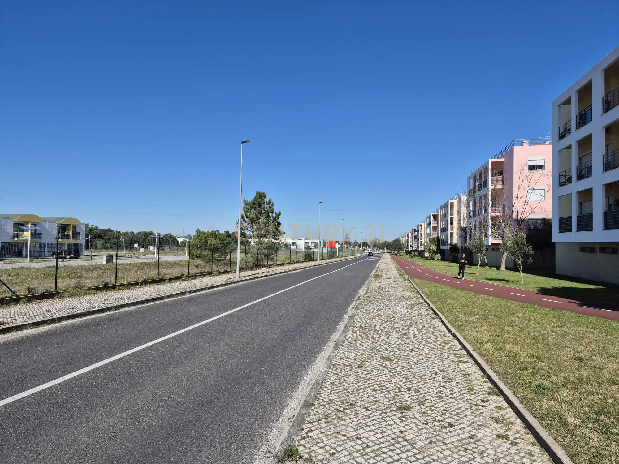 NOVO T2 – Urb Colinas da Arrábida – parqueamento e arrecadação - Image 14
