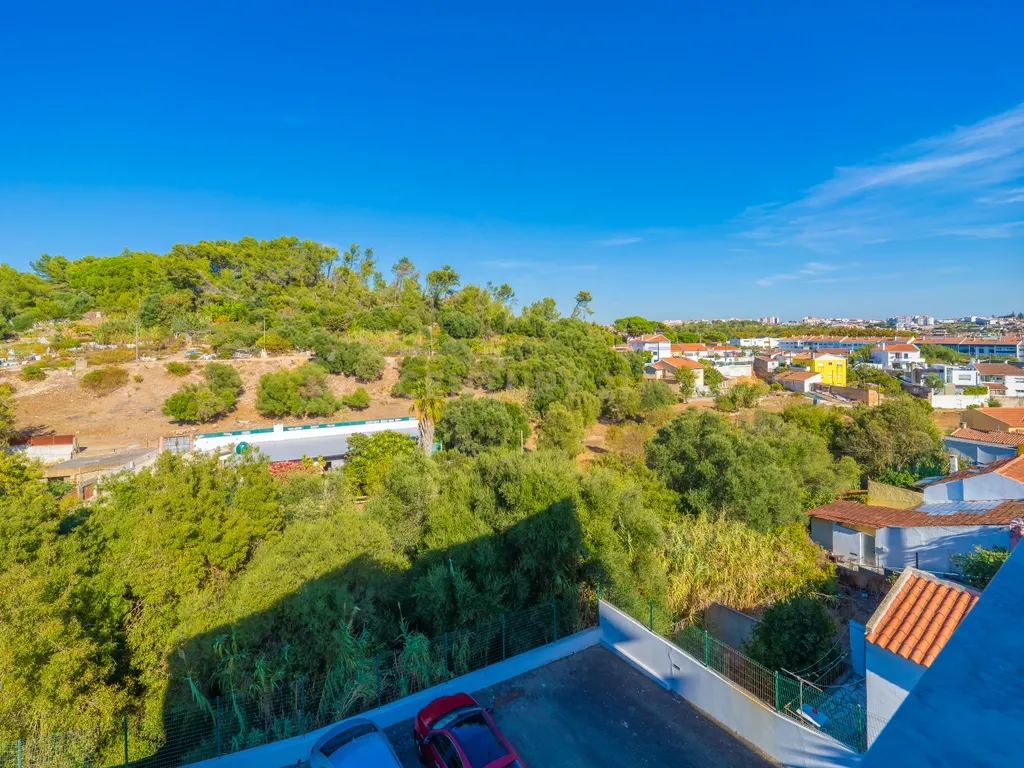 Excelente Apartamento T3 Duplex c/ Garagem, na Galiza, Estoril, Cascais - Image 27