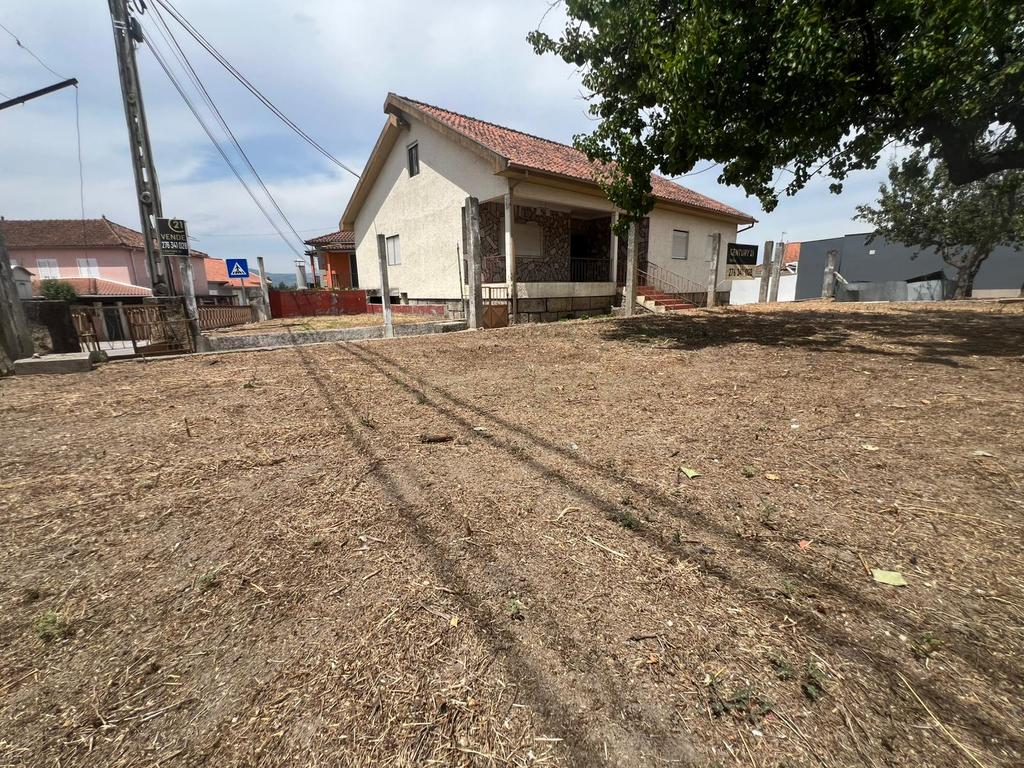 🏡 Moradia Isolada de 4 Frentes – Vila Verde da Raia, Chaves - Image 2