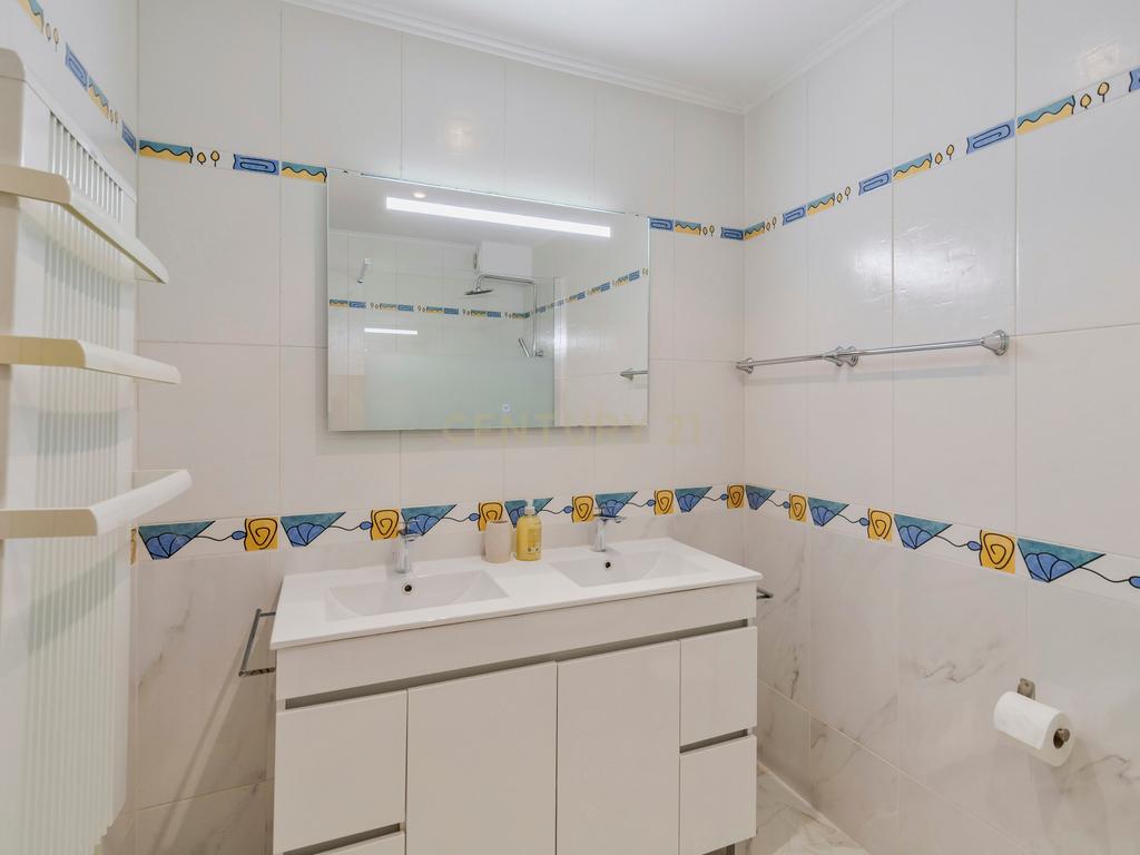T2 Sesimbra (Castelo) - Image 21