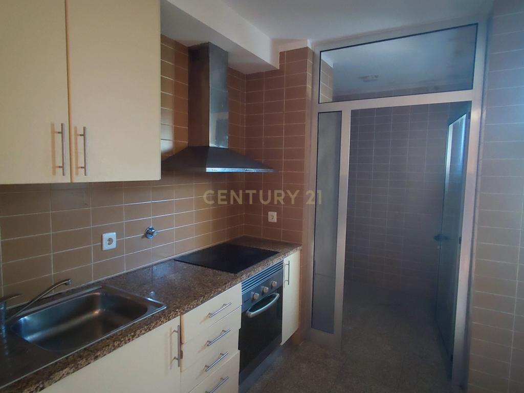 Apartamento T3 no Último Piso com Garagem – Moreira da Maia, Porto - Image 14
