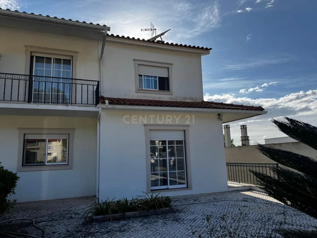 Moradia T4 Casalinho – A 10 Minutos de Alcobaça e Nazaré - Image 36