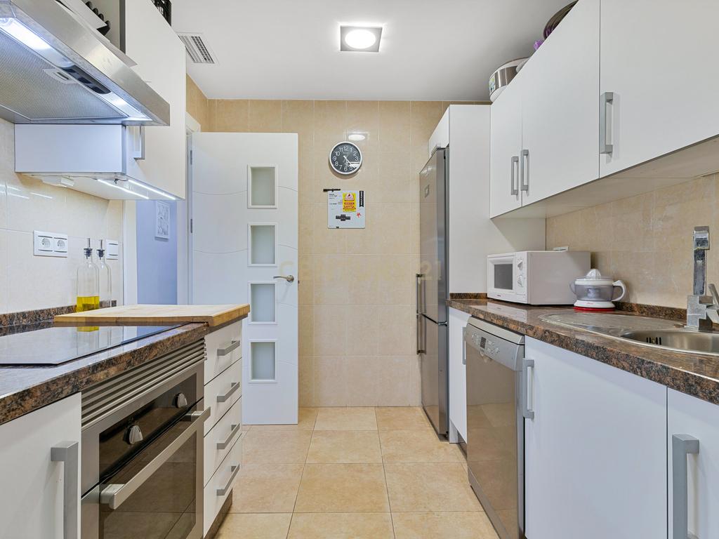Incrível cobertura duplex no coração de Estepona - Image 7