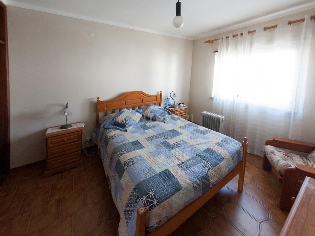 Apartamento T3 em Peniche, Atouguia da Baleia, perto da praia e com boa exposição solar - Image 15