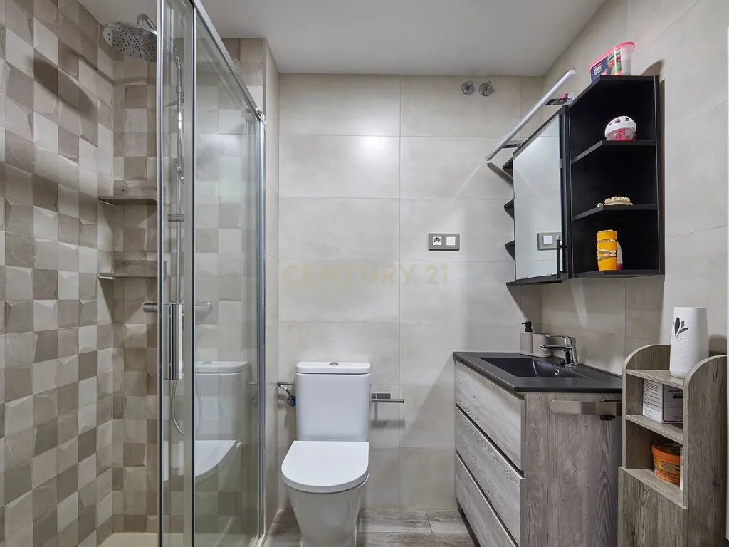 Apartamento T3 em Localização Privilegiada em Lisboa - Image 26