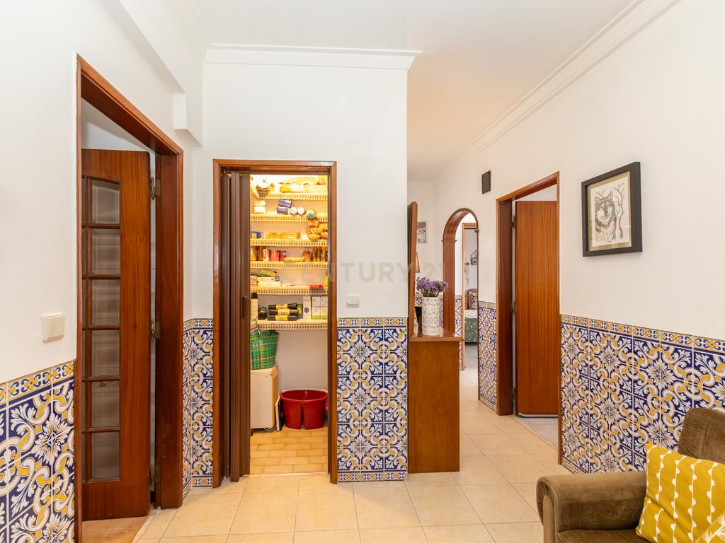 T3 + T1  com Garagem e Logradouro em Corroios, Seixal, Setúbal - Image 25