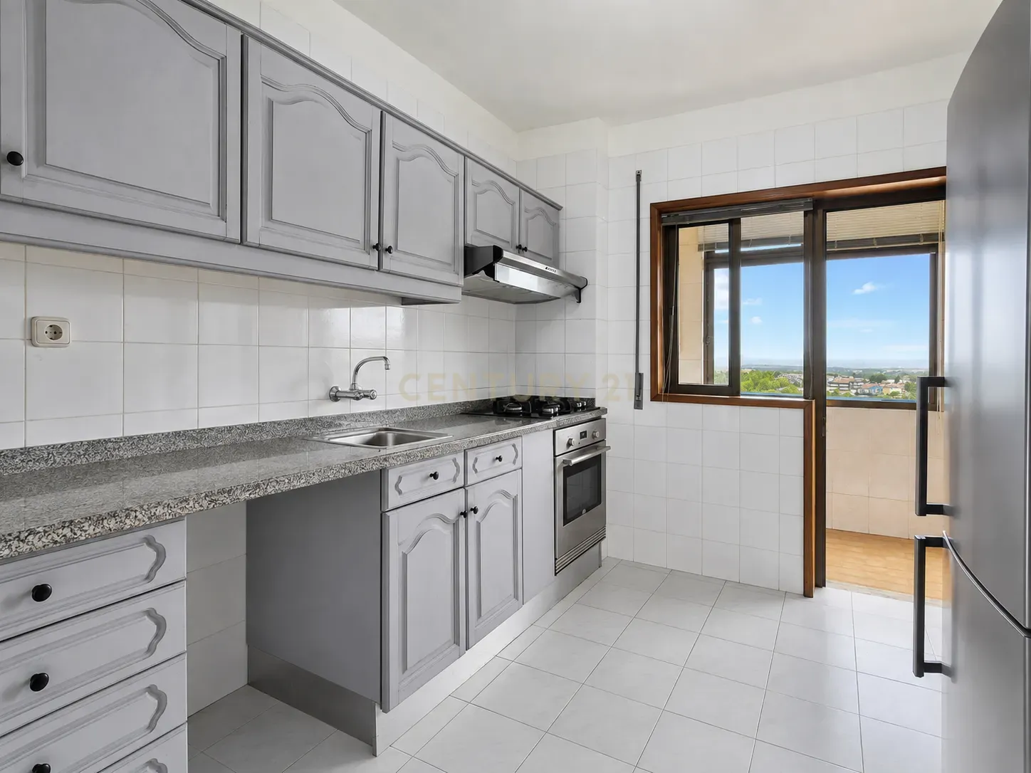 Fotografia 6 de APARTAMENTO T2 | VARANDA | LUGAR DE GARAGEM | ARRUMOS | ELEVADOR | GONDOMAR CENTRO