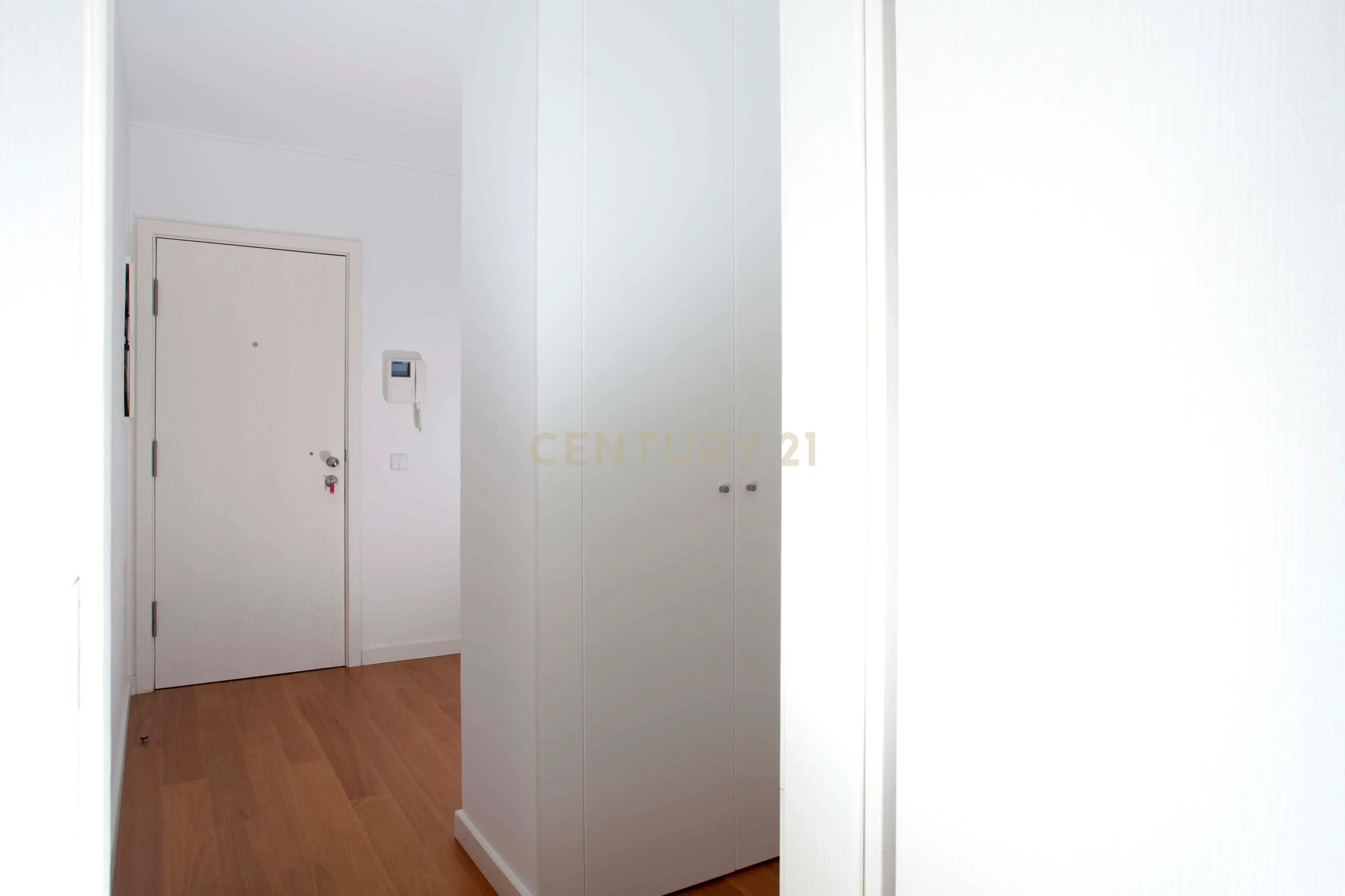 Apartamento T2 com Vista para o Mar em Lisboa - 1600€ - Image 12