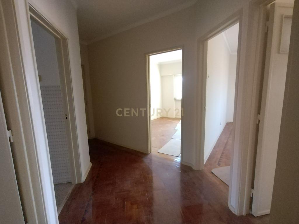 Prédio no Centro de Sacavém : Oportunidade de Investimento - Image 22