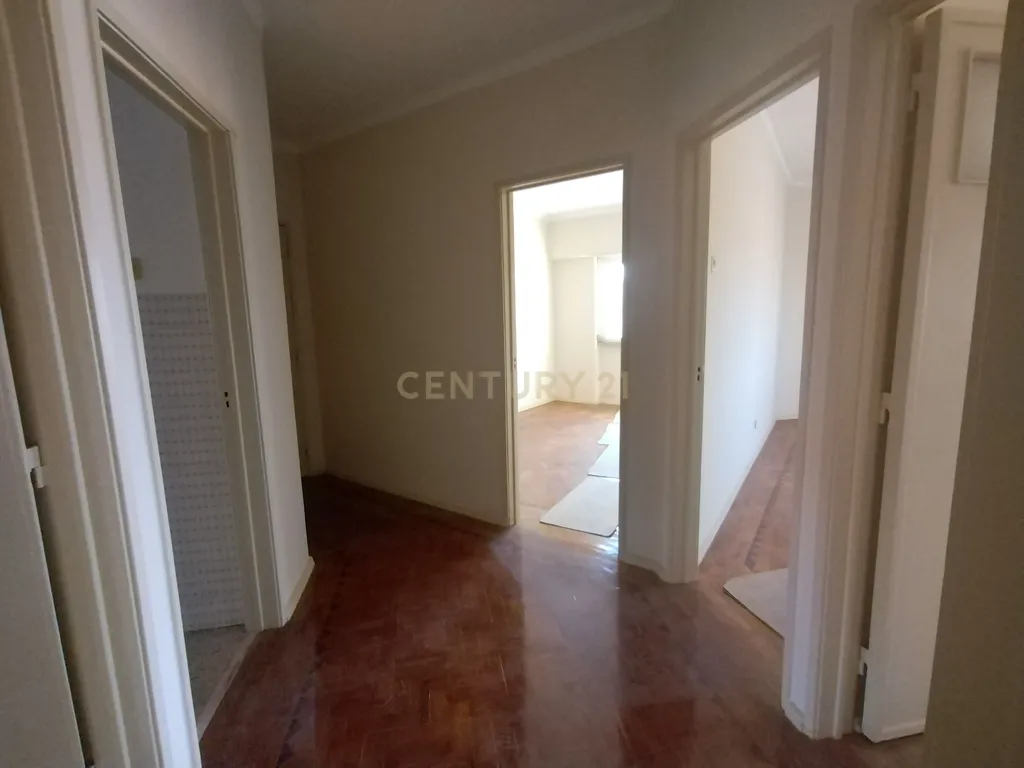 Prédio no Centro de Sacavém : Oportunidade de Investimento - Image 22
