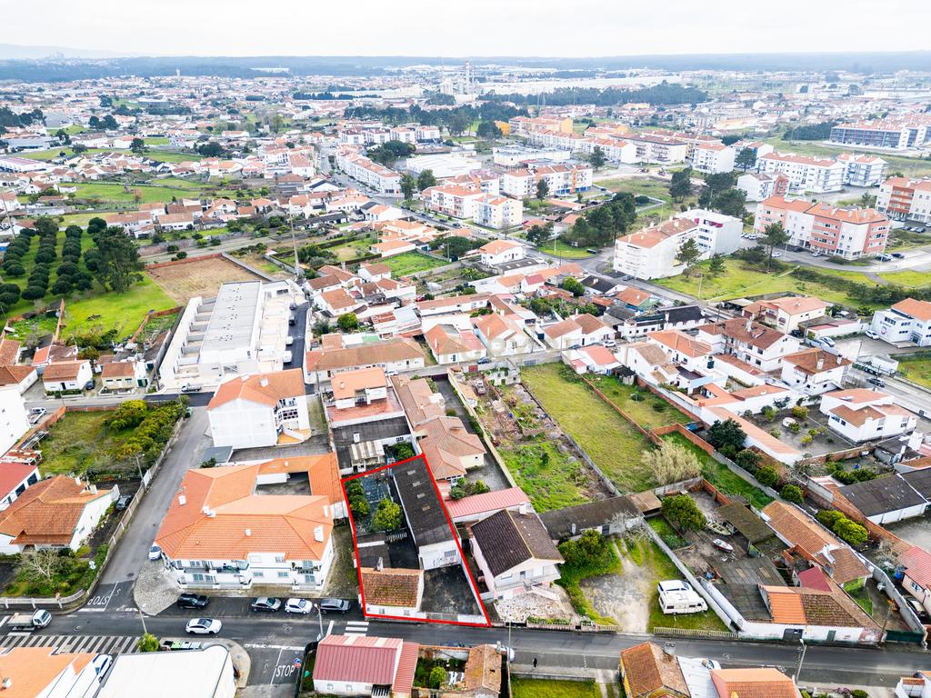 Moradia Individual + Barracão com afetação Industrial - Image 9